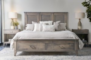 #41108FD - LOU Champagne King Crown Panel Bed with Louvered panels and footboard storage